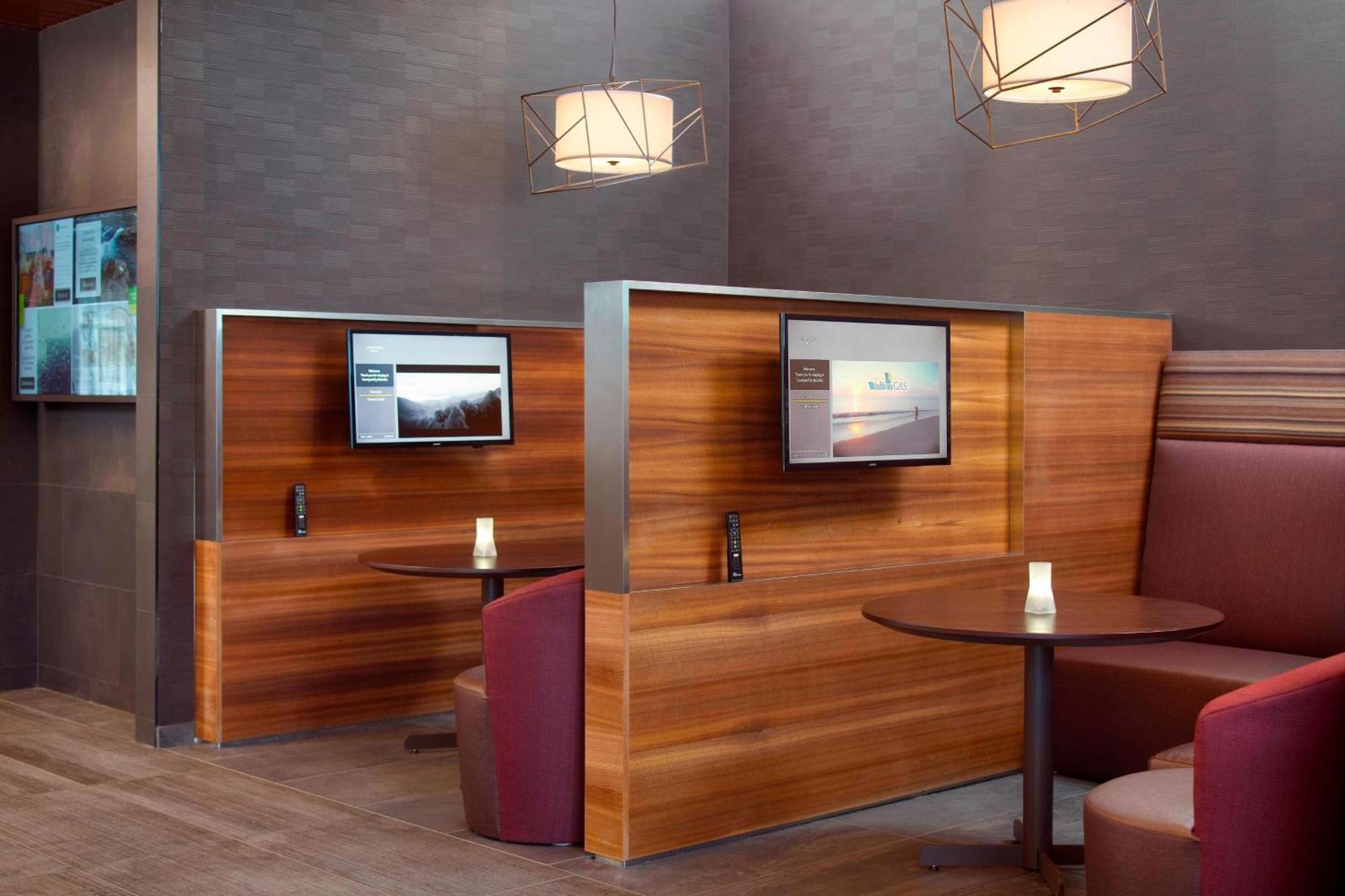Courtyard By Marriott Lagrange Hotel Luaran gambar