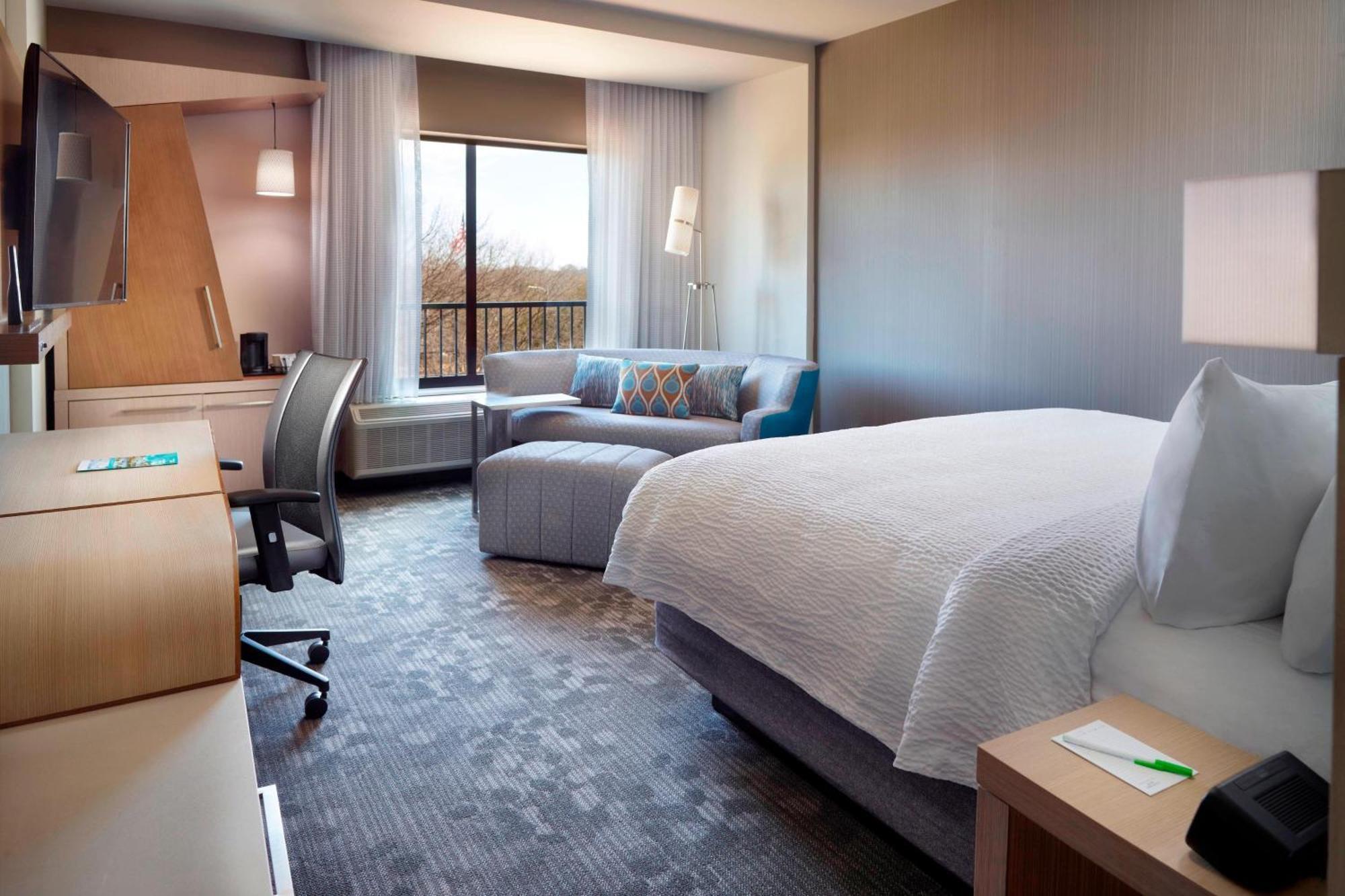 Courtyard By Marriott Lagrange Hotel Luaran gambar